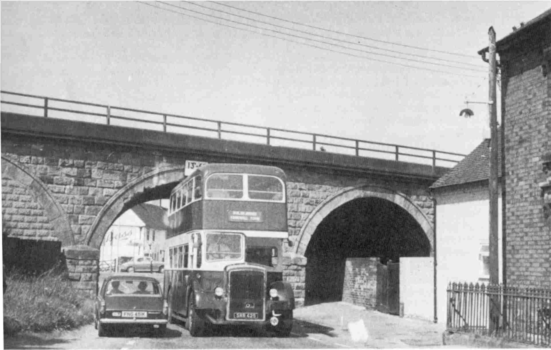 SRB 425 pssing under Willington rialway bridge on 18th August 1973